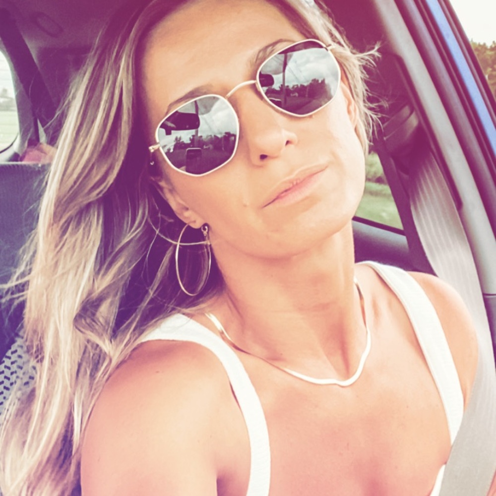 Meet your Posher, Anna